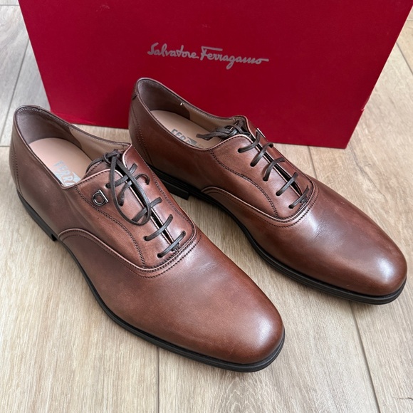 NIB Ferragamo Slate Burnished Brown Leather Lace Up Derby Oxfords 10 E